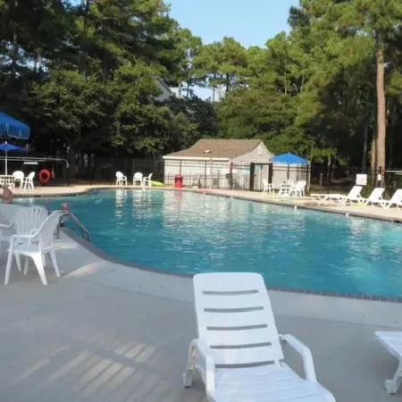 Sunset Seaker - Sound Front Condo with Pool