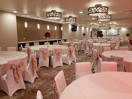 Holiday Inn Tacoma Mall