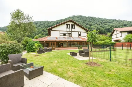 Posada Restaurante Prada a Tope Отели в г. Лос-Тохос