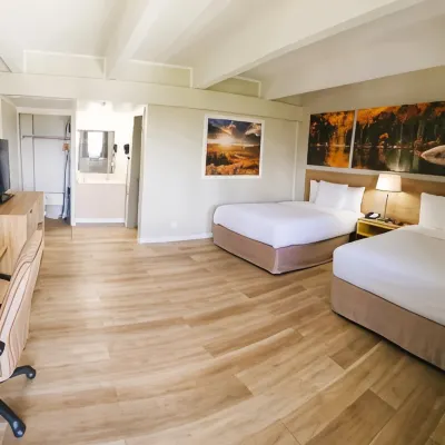 Days Inn by Wyndham Denver Downtown Отели рядом с достопримечательностью «Дом Молли Браун»
