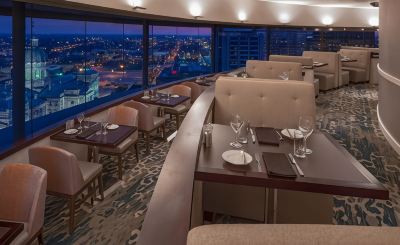 レストラン ハイアット リージェンシー インディアナポリス アット ステート キャピトルの写真