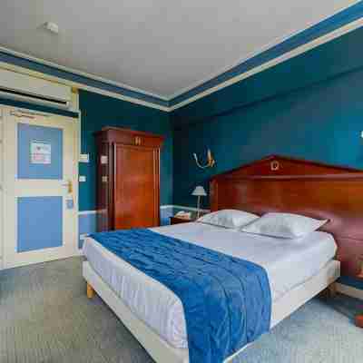 Hôtel Les Maréchaux Rooms