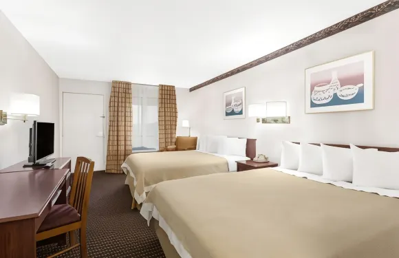 金曼西温德姆戴斯酒店