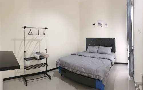 Villa Syariah Bunga Tanjung 16 - Two Bedroom Hotel a Junrejo