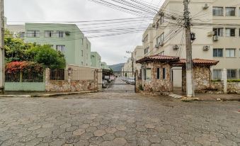 Complete Apt w Privileged Location Floripa Csu0402