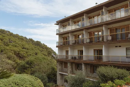 Hotel Santa Marta Отели рядом с достопримечательностью «Hiper Garden Center Sa Bòvila»