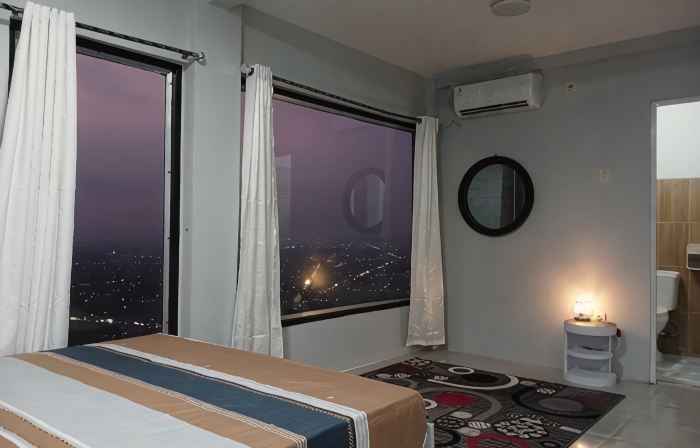 Contana Glamping with Jogja City View