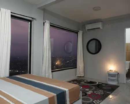 Contana Glamping with Jogja City View Hotels in Piyungan