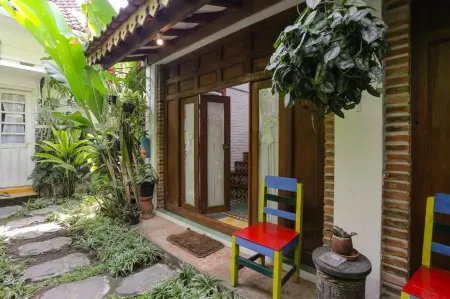 Rumah Kayu Jogja Отели в г. Ngampilan