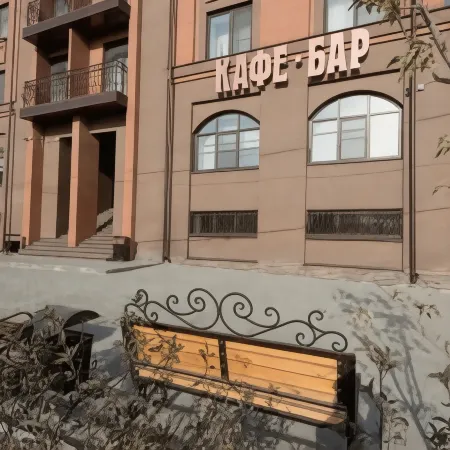 Гостиница Н Отели рядом с достопримечательностью «Собор Александра Невского»