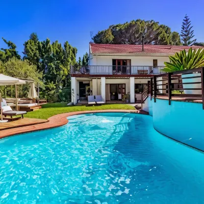 Villa Helderberg Hotels near Helderberg Centre