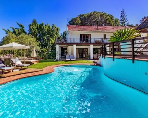 Villa Helderberg Hotels near Helderberg Centre