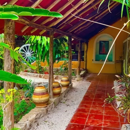 Gardenhotel Macan Ché B&B