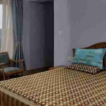 The Himalayan Cherry-Scenic mountain countryside Rooms