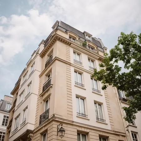 Hôtel Edgar & Achille Отели рядом с достопримечательностью «Кинозал «Гран-Рекс»»