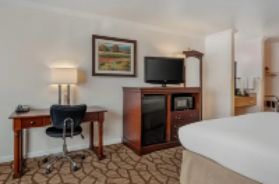 Best Western Salinas Monterey Hotel