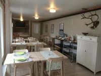 Sangis Motell Och Camping - Motels