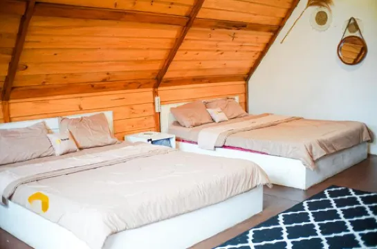 Quenz Cabin By Travelink