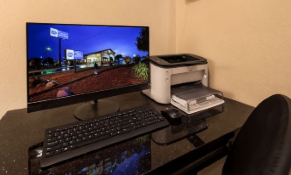 Best Western Santa Rosa Inn - Housity