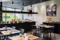 日內瓦機場諾富特全套房酒店 - 早餐