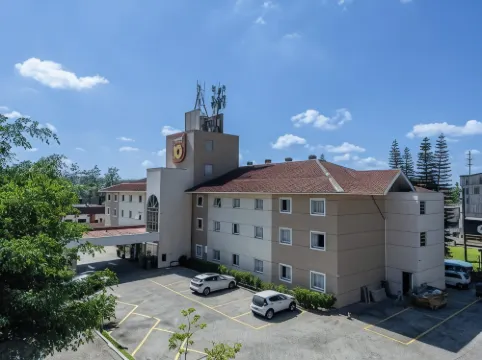 儒萬維爾10號飯店