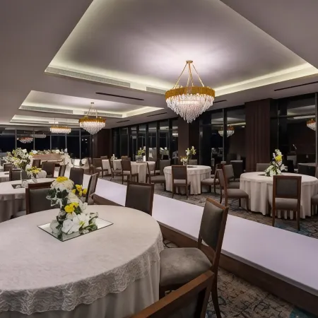 Waves Hotel