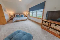 Mucky Duck + Soundfront + Duck NC + Sanderlin Community with Pool