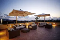 Seven Hostel & Rooms