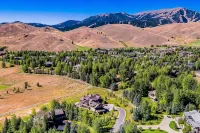 Atelier Allure - 2BD Mountain View + Free Resort Amenities - 4-Star