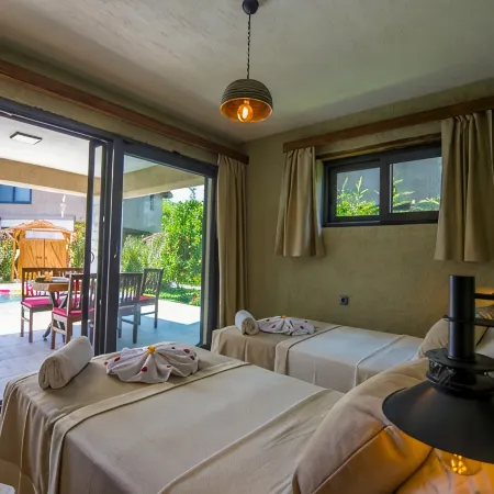 Volans Suites Villas