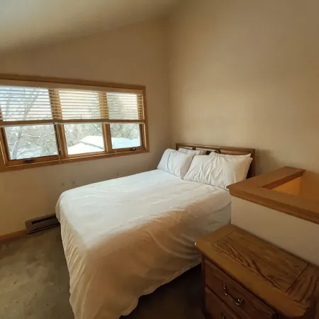 2-bedroom condo in lovely Steamboat Springs with WiFi