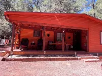 Cool cabin with AC in charming Pine Hotels in Pine