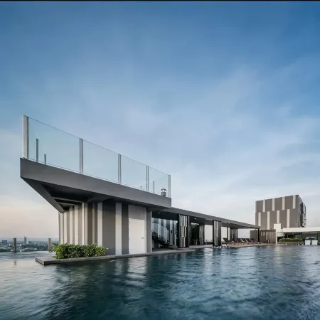 The base central pattaya seaview