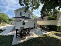 Modern Monroe Farmhouse 3bd/1bth sleeps 7 - Homestays