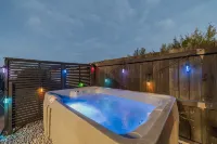 Zenith Escapes Your Quintessential 4BR Haven -  case vacanza in affitto