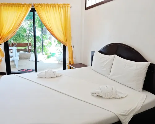 Isis Bungalows Kamar Photos