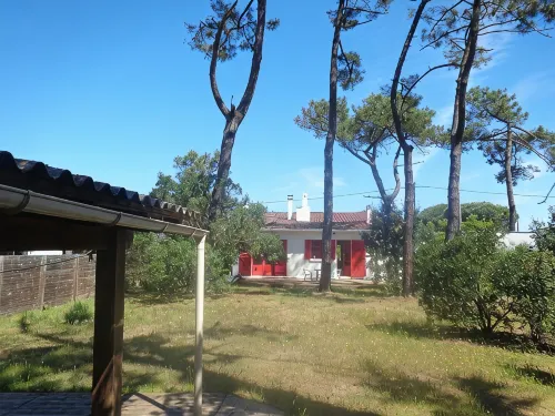 House Montalivet les Bains - Homestays