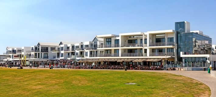 Eden on the Bay 171 Hotels in Bloubergstrand