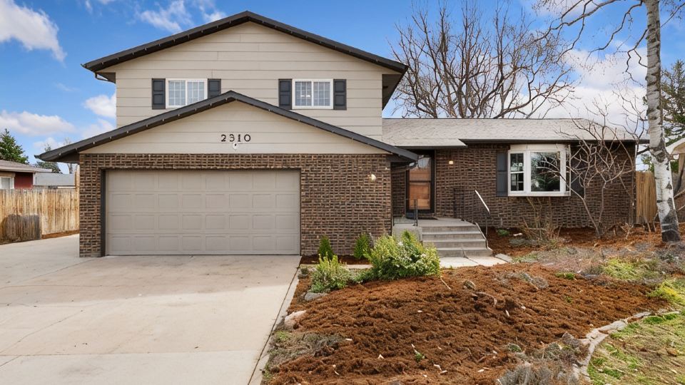 West Greeley 5 bed/4 bath tastefully furnished and recently updated.