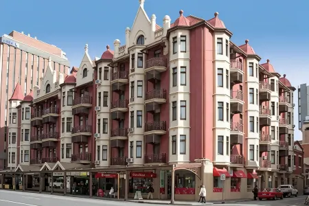 Adelaide Mansions Apartments