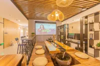 Z-Designer BERPUNKDESIGNCINE Exclusive Capsule Hotel