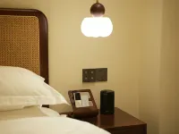 Qiaozhou Homestay (West Street Kaiyuan Temple) - Romantische