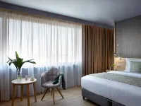 Zeus Wyndham Grand Athens Отели рядом с достопримечательностью «Мечеть Тзисдаракис»