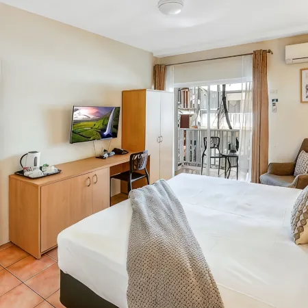 Coral Tree Inn