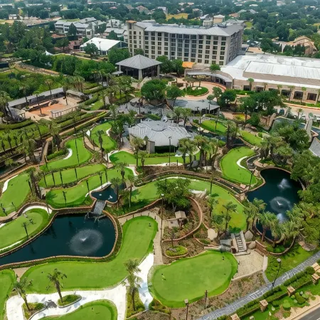 Horseshoe Bay Resort
