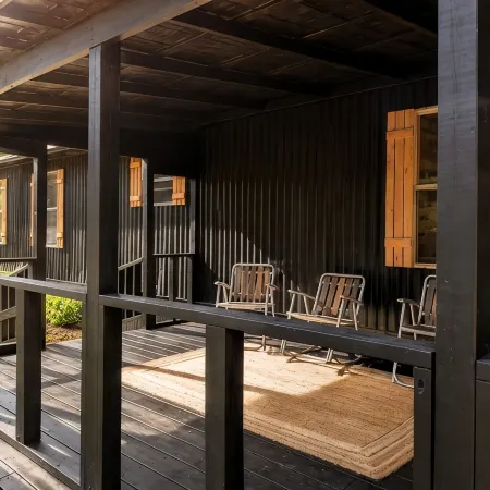 Cozy basecamp minutes from waterfalls, hiking and climbing