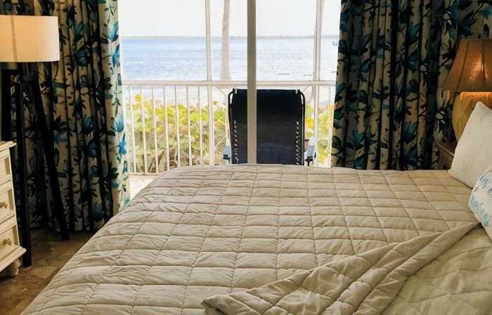 Escape to Paradise – Beautiful & Budget-Friendly Condo!