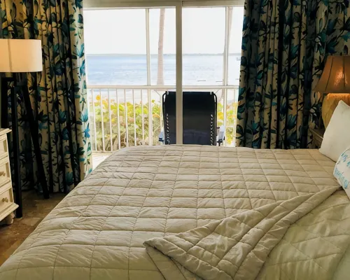 Escape to Paradise – Beautiful & Budget-Friendly Condo! Hotels in Rum Point