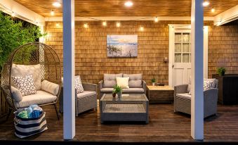 Adorable guest house with saltwater pool and spa with views close to beach