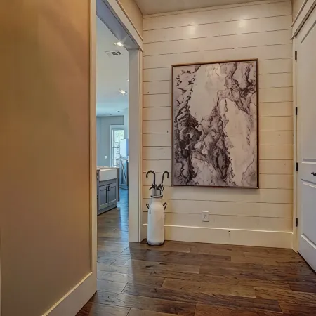 Top floor condo overlooking historic Downtown Blue Ridge!